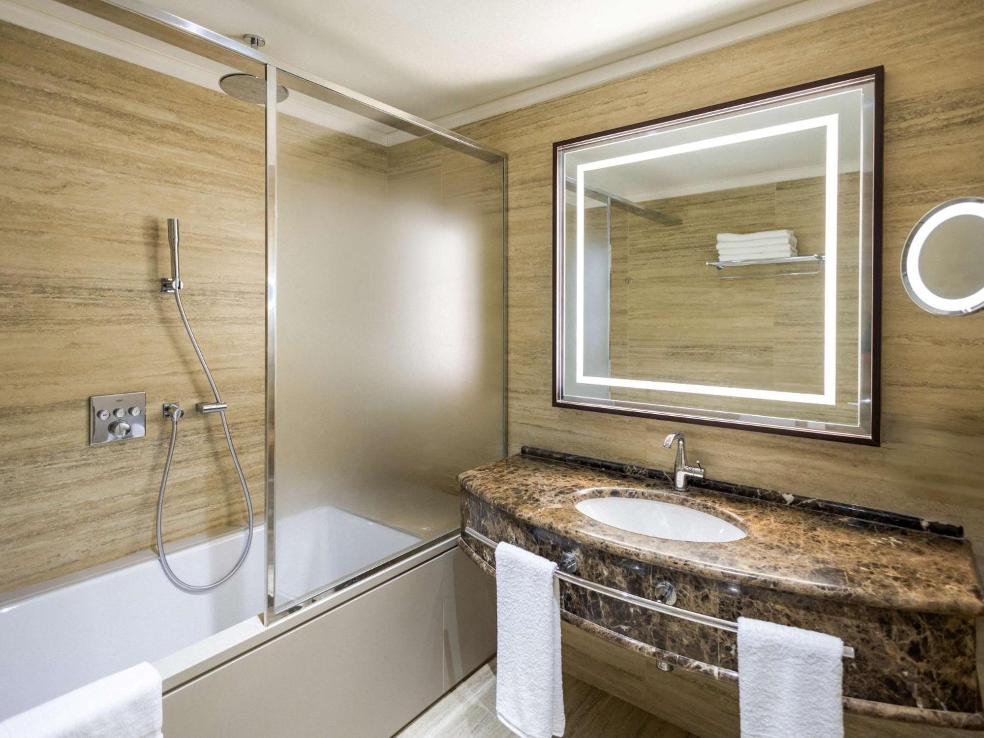 Hotel Oran Bay Managed By Accor エクステリア 写真