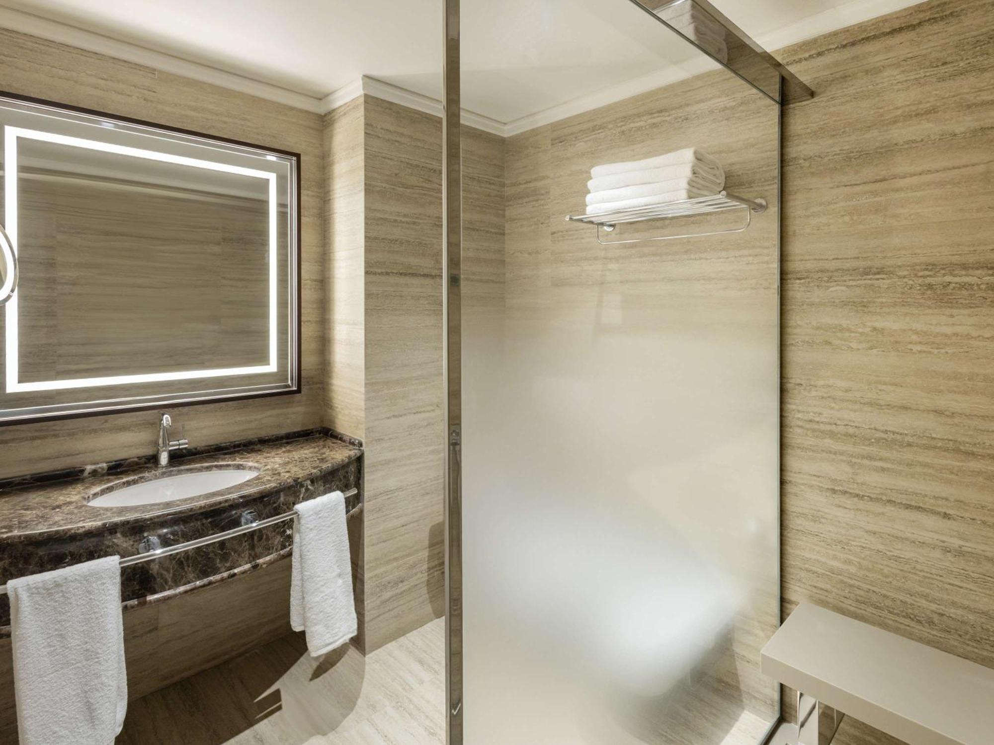 Hotel Oran Bay Managed By Accor エクステリア 写真